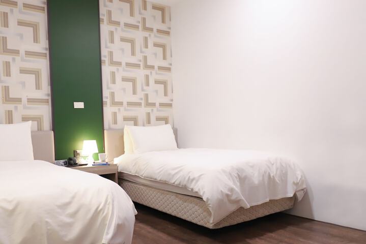 Room 38 of 117