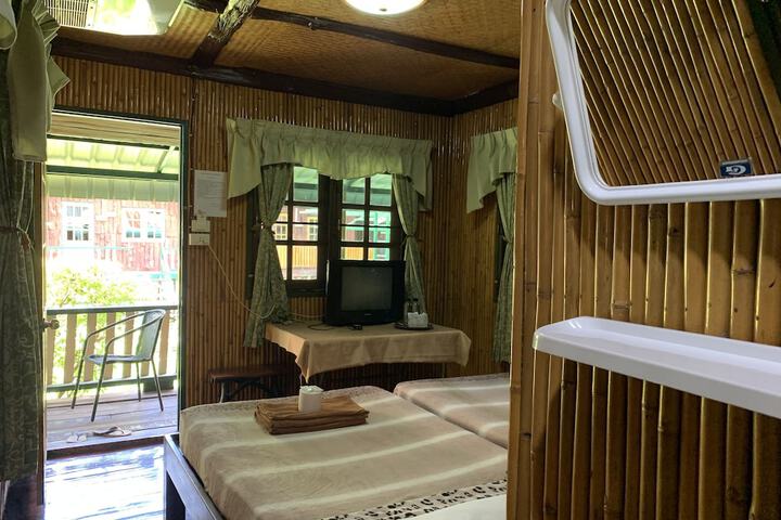 Room 20 of 79