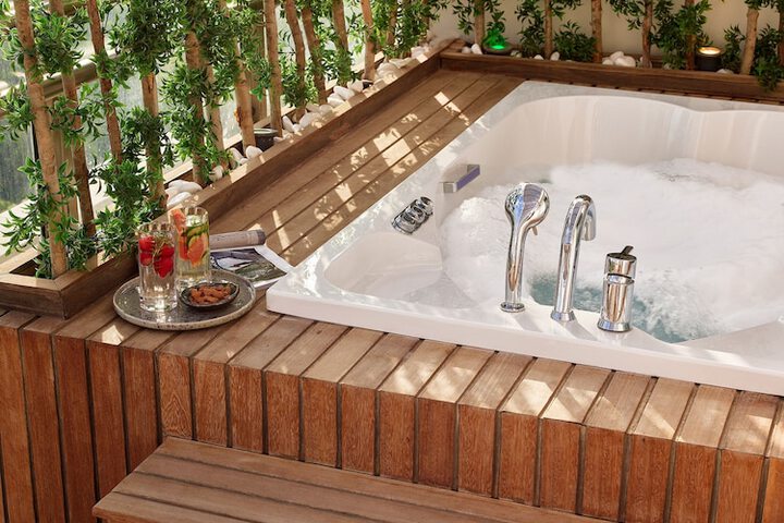 Hot Tub 222 of 551