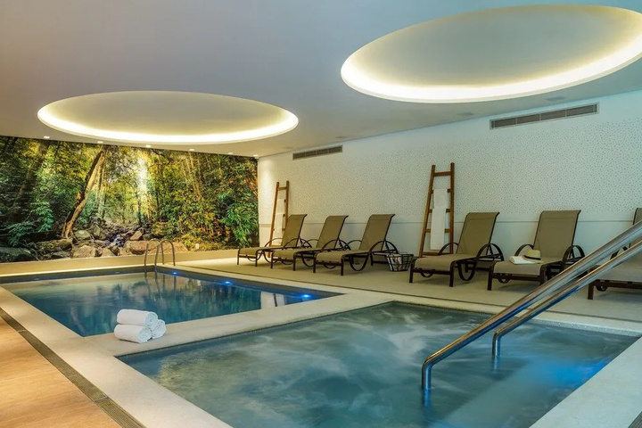 Pool 16 of 22