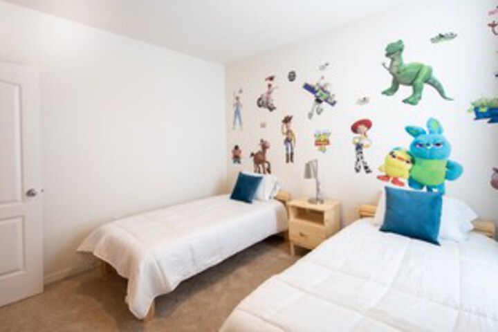 Room 62 of 69
