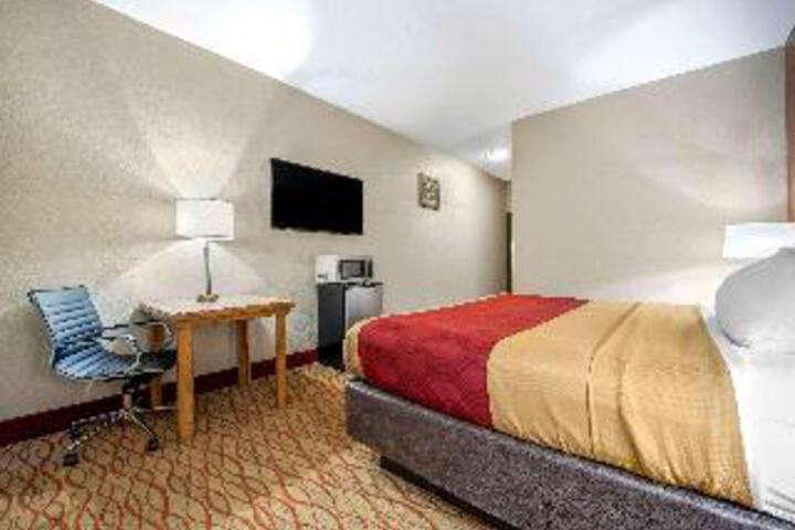 Room 18 of 50