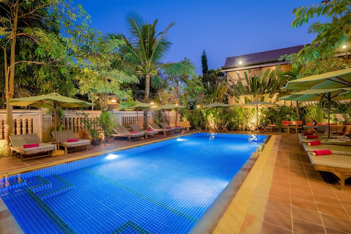 Pool 24 of 75