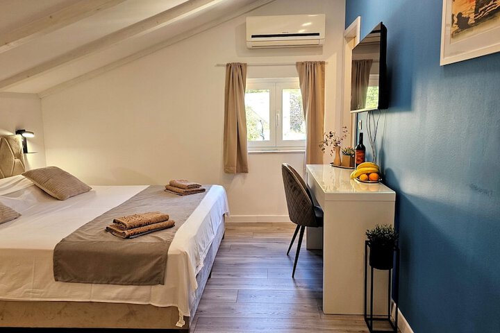 Room 17 of 140