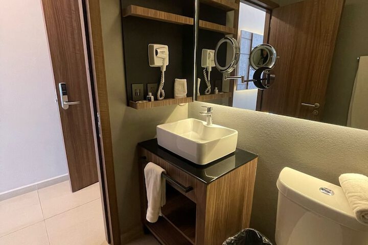 Room 30 of 57