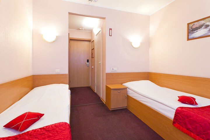Room 9 of 44
