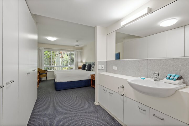Room 5 of 58