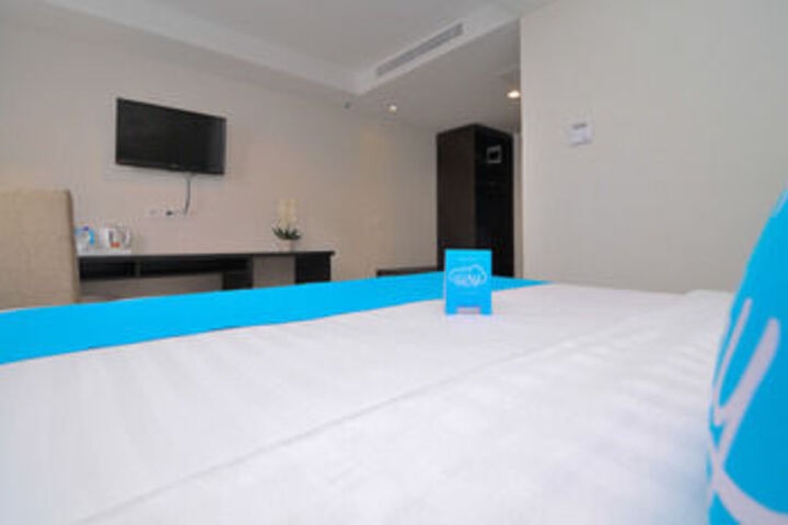 Room 7 of 30