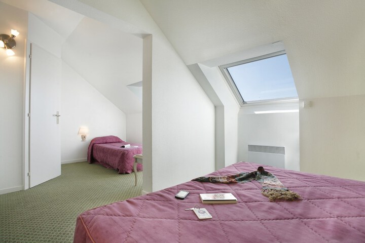 Room 5 of 23