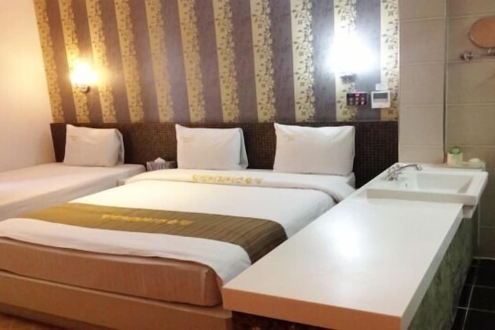 Room 26 of 52