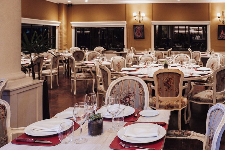 Dining 91 of 125