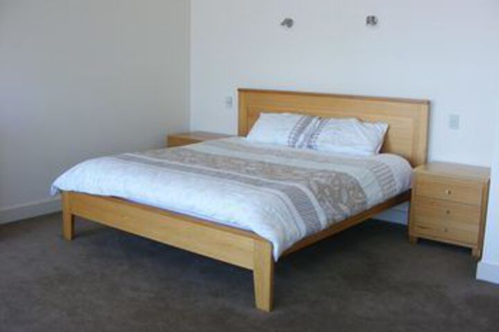Room 9 of 20