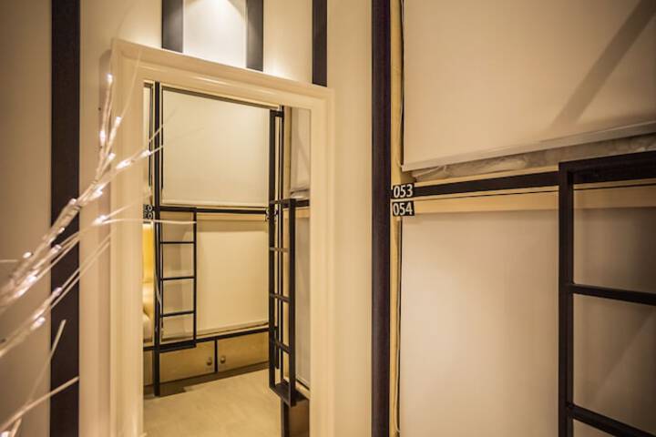 Room 26 of 44