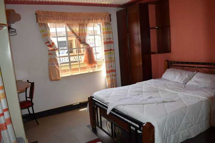 Room 8 of 20