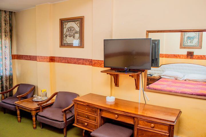 Room 8 of 22
