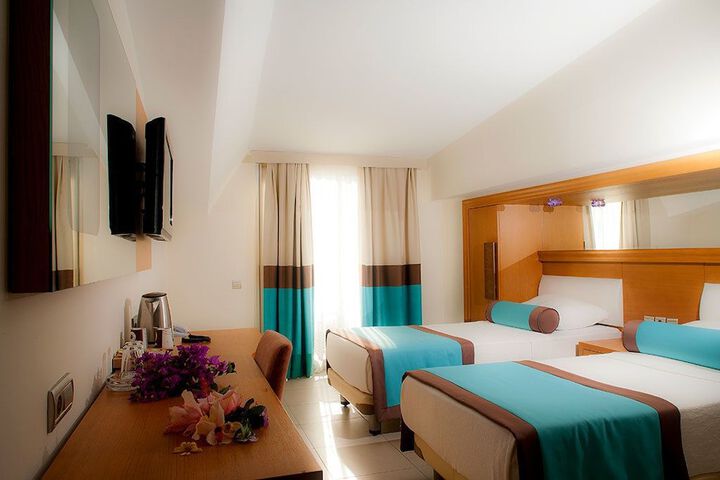 Room 8 of 54