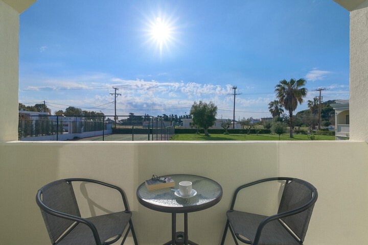 Terrace/Patio 59 of 60