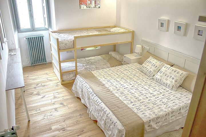 Room 4 of 62