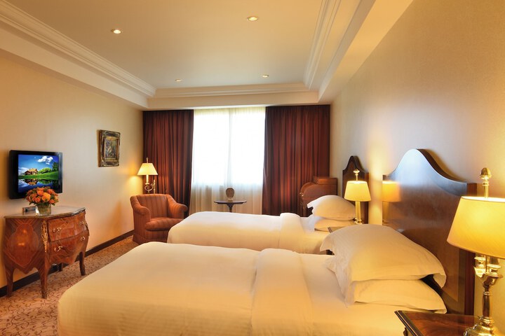 Room 75 of 266
