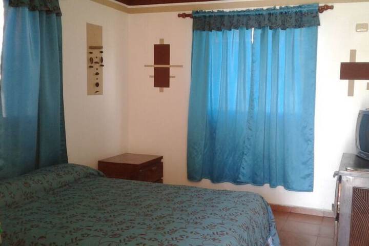 Room 8 of 32