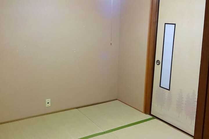 Room 13 of 66