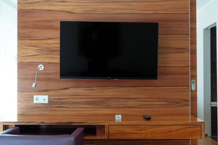 Room 52 of 109