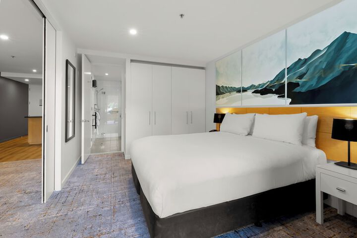 Room 8 of 54