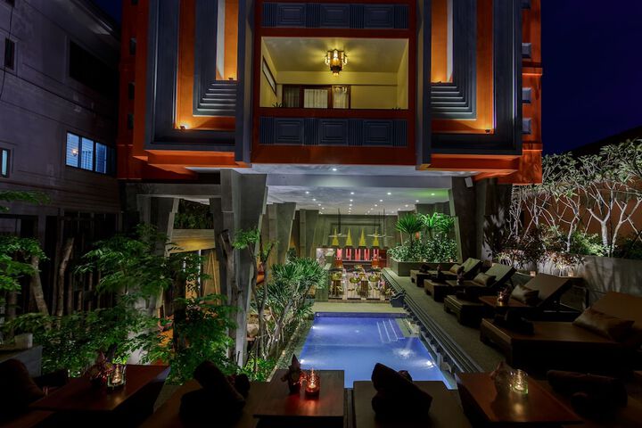 Pool 54 of 111