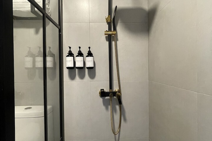Room 30 of 52