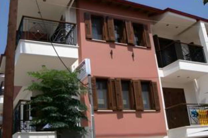 Hotel 2 of 4