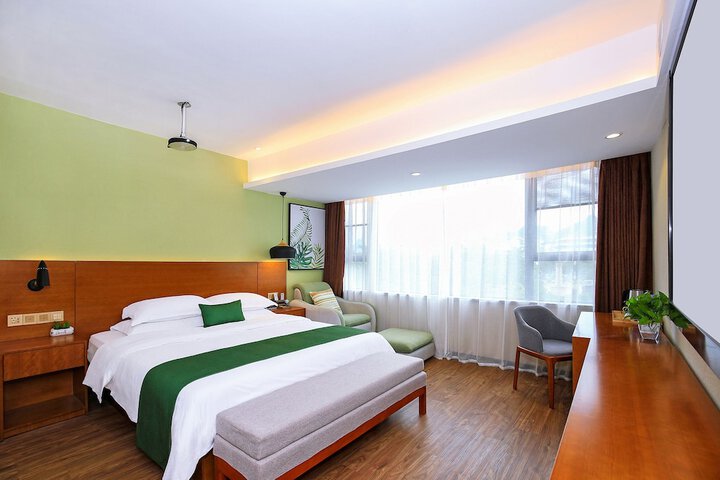 Room 8 of 46