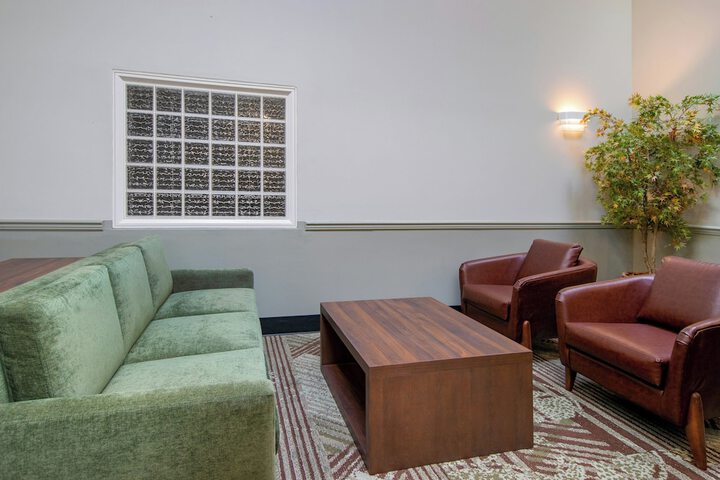 Guest Lobby