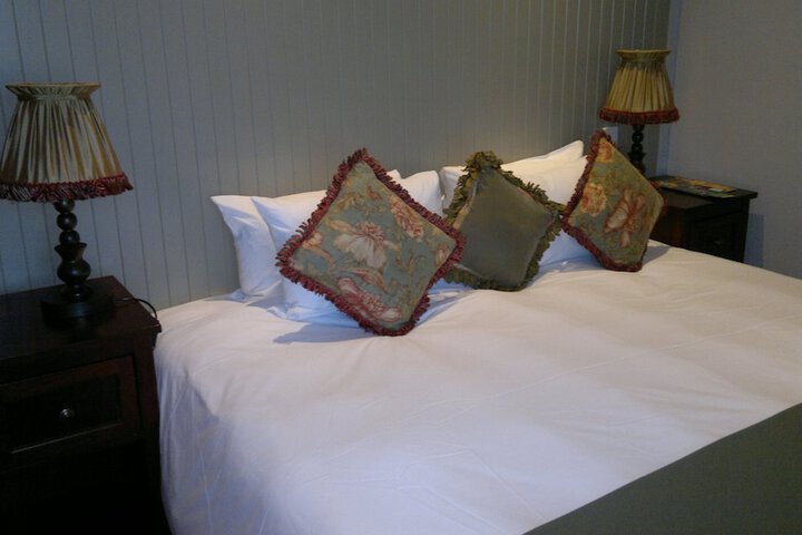 Room 5 of 43