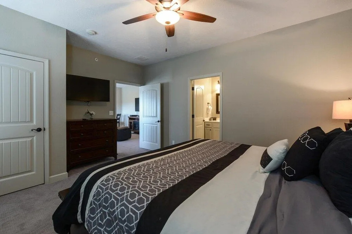Room 3 of 22
