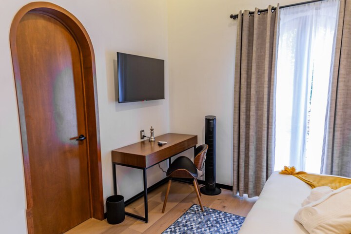 Room 39 of 329