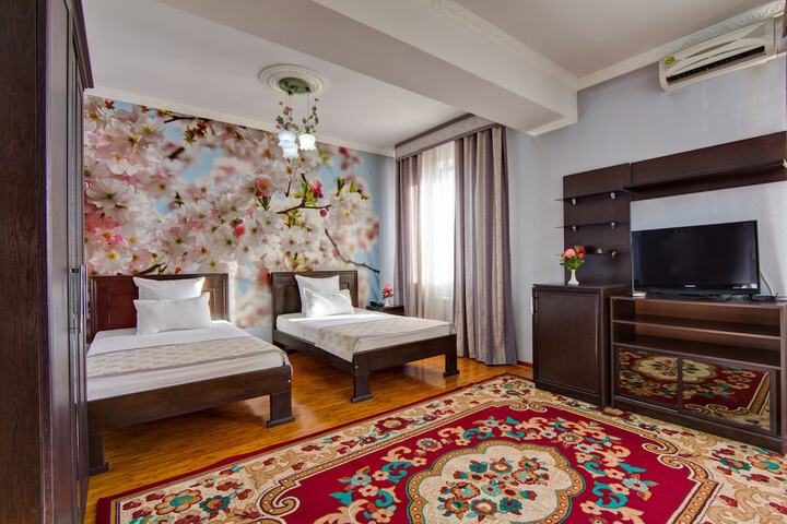 Room 17 of 40