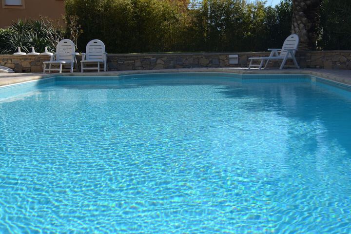 Pool 16 of 32