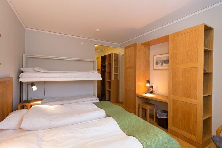 Room 17 of 21
