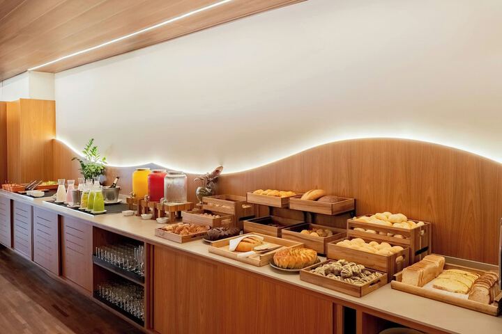 Breakfast/Coffee Service 109 of 150