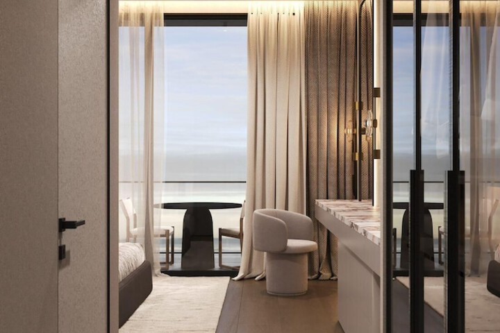 Room 7 of 32