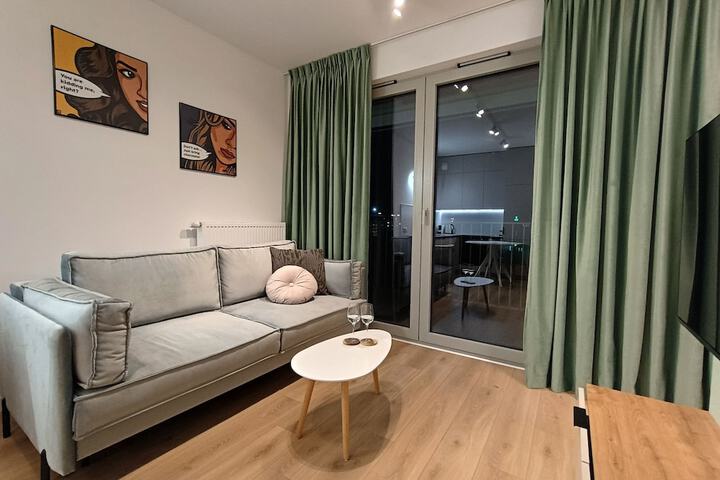 Room 8 of 13