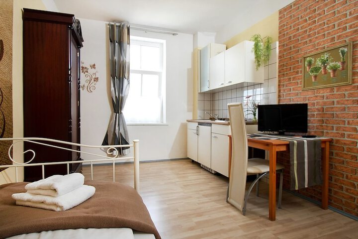 Room 4 of 29