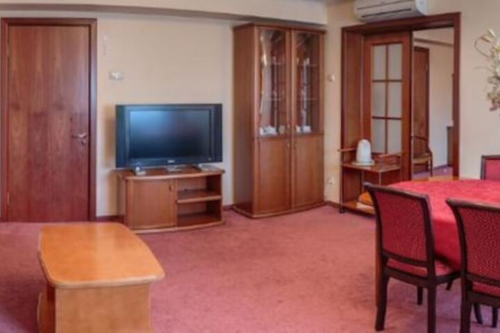 Room 14 of 23