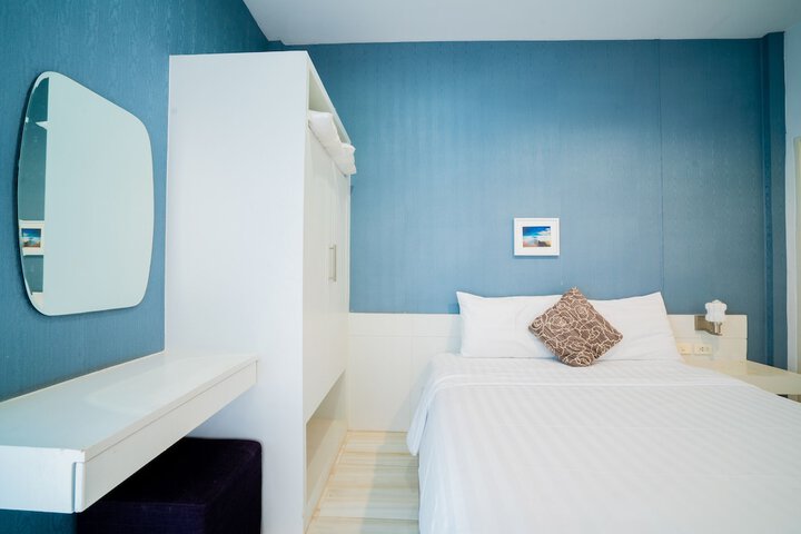 Room 16 of 135