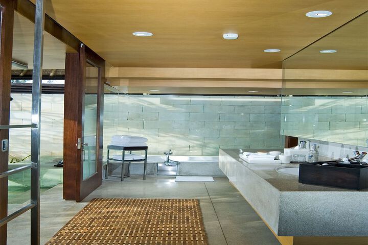 Clean Restrooms