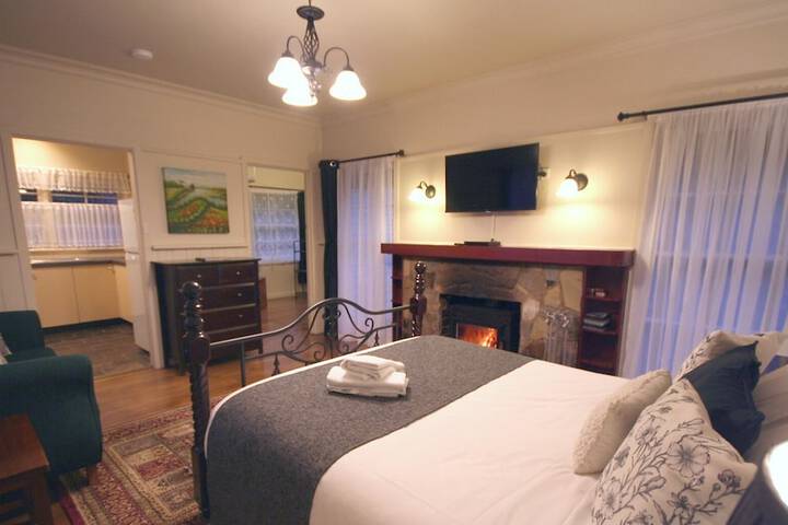 Room 5 of 24
