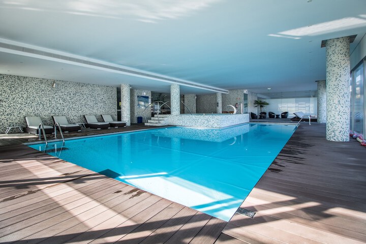 Pools & Facilities
