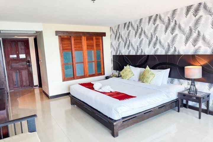 Room 14 of 60