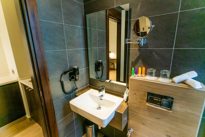 Room 25 of 45