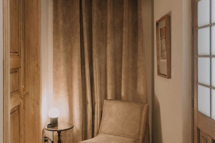 Room 15 of 40